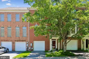 46 Waddington Ln, Rockville, MD 20850 - Photo 2