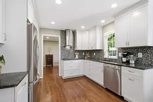 20608 Hartsbourne Way, Germantown, MD 20874 - Photo 8