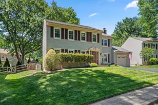 20608 Hartsbourne Way, Germantown, MD 20874 - Photo 2