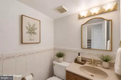9801 Dairyton Court, Gaithersburg, MD 20886 - Photo 12