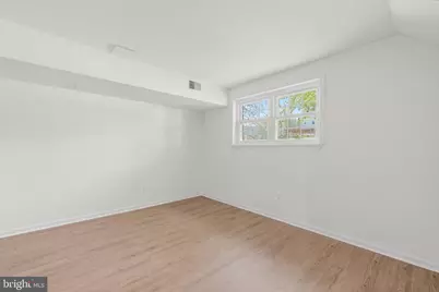 1095 Travis Lane, Gaithersburg, MD 20879 - Photo 12