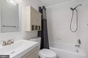 1095 Travis Ln, Gaithersburg, MD 20879 - Photo 6