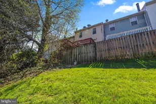1095 Travis Ln, Gaithersburg, MD 20879 - Photo 16