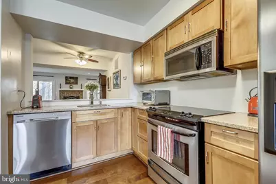 2066 Derby Ridge Lane #3-18, Silver Spring, MD 20910 - Photo 8