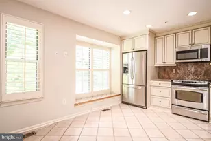 5918 Edson Ln, Rockville, MD 20852 - Photo 12