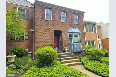 7526 Heatherton Lane, Potomac, MD 20854 - Photo 2