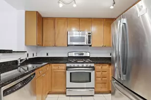 930 Wayne Ave, Silver Spring, MD 20910 - Photo 4