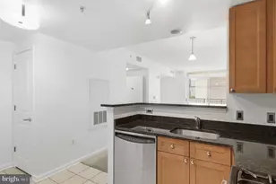 930 Wayne Ave, Silver Spring, MD 20910 - Photo 6