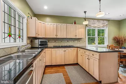 16 Maple Avenue, Washington Grove, MD 20880 - Photo 22