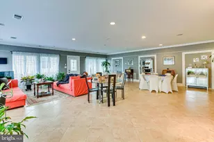8212 Old Georgetown Rd, Bethesda, MD 20814 - Photo 20