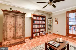 8212 Old Georgetown Rd, Bethesda, MD 20814 - Photo 26