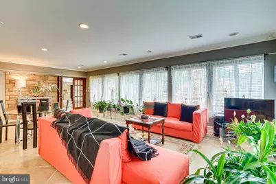 8212 Old Georgetown Road, Bethesda, MD 20814 - Photo 18