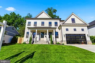 7705 Holiday Terrace, Bethesda, MD 20817 - Photo 2