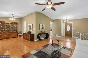 2 Foxhall Ct, Silver Spring, MD 20906 - Photo 14