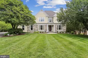11736 Gainsborough Rd, Potomac, MD 20854 - Photo 1