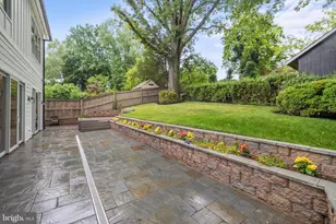 8609 Woodbrook Ln, Chevy Chase, MD 20815 - Photo 38