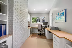 6511 Kenhowe Dr, Bethesda, MD 20817 - Photo 14