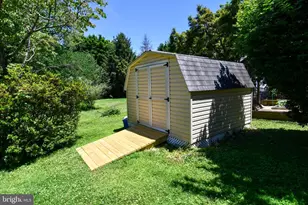 407 Anderson Ave, Rockville, MD 20850 - Photo 44