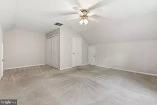 9016 Nesbit Ct, Gaithersburg, MD 20886 - Photo 32