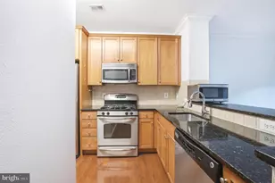11800 Old Georgetown, North Bethesda, MD 20852 - Photo 10