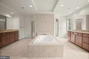 10130 Sycamore Hollow Ln, Germantown, MD 20876 - Photo 48