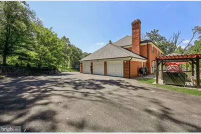 10900 Tara Road, Rockville, MD 20854 - Photo 8