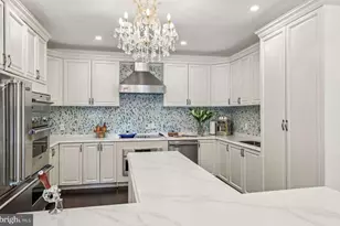10900 Tara Rd, Rockville, MD 20854 - Photo 12