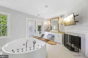 10900 Tara Rd, Rockville, MD 20854 - Photo 22