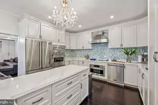 10900 Tara Rd, Rockville, MD 20854 - Photo 10