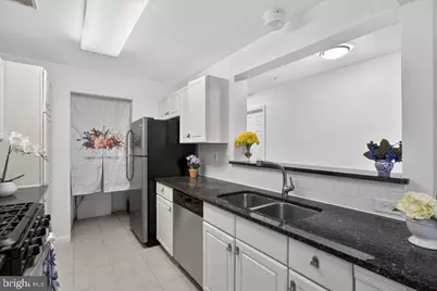 10021 Vanderbilt Circle #2, Rockville, MD 20850 - Photo 18