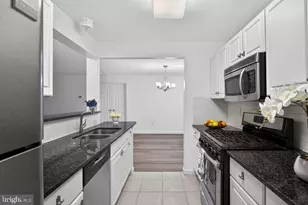10021 Vanderbilt Cir, Rockville, MD 20850 - Photo 20