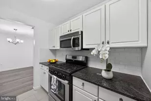 10021 Vanderbilt Cir, Rockville, MD 20850 - Photo 22