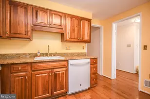 19002 Stedwick Dr, Gaithersburg, MD 20886 - Photo 10