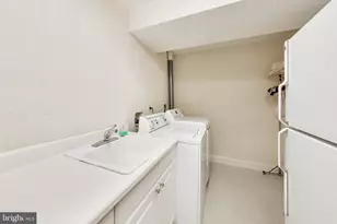 8011 Summer Mill Ct, Bethesda, MD 20817 - Photo 46