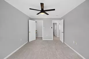 4 Honey Brook Cir, Gaithersburg, MD 20878 - Photo 32