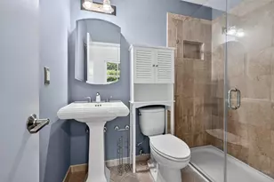 4 Honey Brook Cir, Gaithersburg, MD 20878 - Photo 36