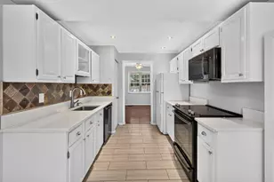 4 Honey Brook Cir, Gaithersburg, MD 20878 - Photo 16