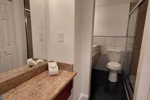 10201 Grosvenor Pl, Rockville, MD 20852 - Photo 8