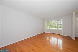 10113 Maple Leaf Dr, Montgomery Village, MD 20886 - Photo 2