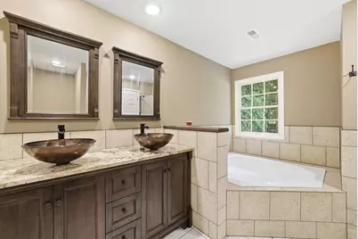 15802 Radwick Lane, Silver Spring, MD 20906 - Photo 32