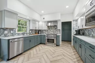 15802 Radwick Ln, Silver Spring, MD 20906 - Photo 2