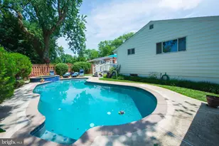 13204 Dumbarton Dr, Rockville, MD 20853 - Photo 2