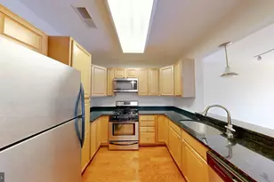 38 Maryland Ave, Rockville, MD 20850 - Photo 4