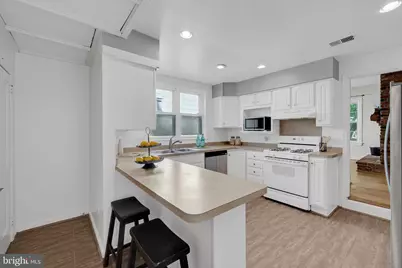 2418 Forest Glen Road, Silver Spring, MD 20910 - Photo 10