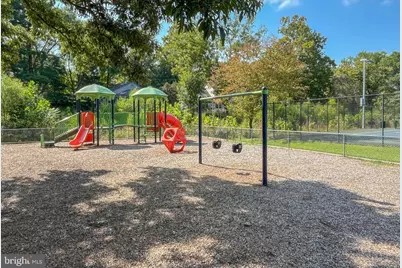 812 Quince Orchard Boulevard #T2, Gaithersburg, MD 20878 - Photo 28