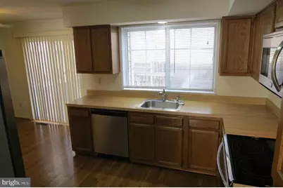 2208 Wimbledon Circle, Silver Spring, MD 20906 - Photo 6