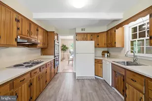 13309 Old Forge Rd, Silver Spring, MD 20904 - Photo 14