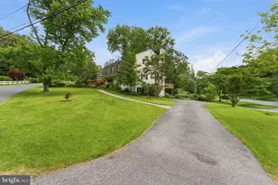 2100 Edgewater Pkwy, Silver Spring, MD 20903 - Photo 2