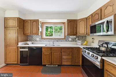 2100 Edgewater Parkway, Silver Spring, MD 20903 - Photo 12