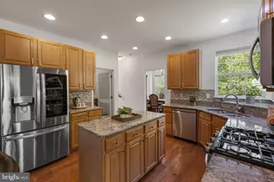 19121 Wheatfield Dr, Germantown, MD 20876 - Photo 12
